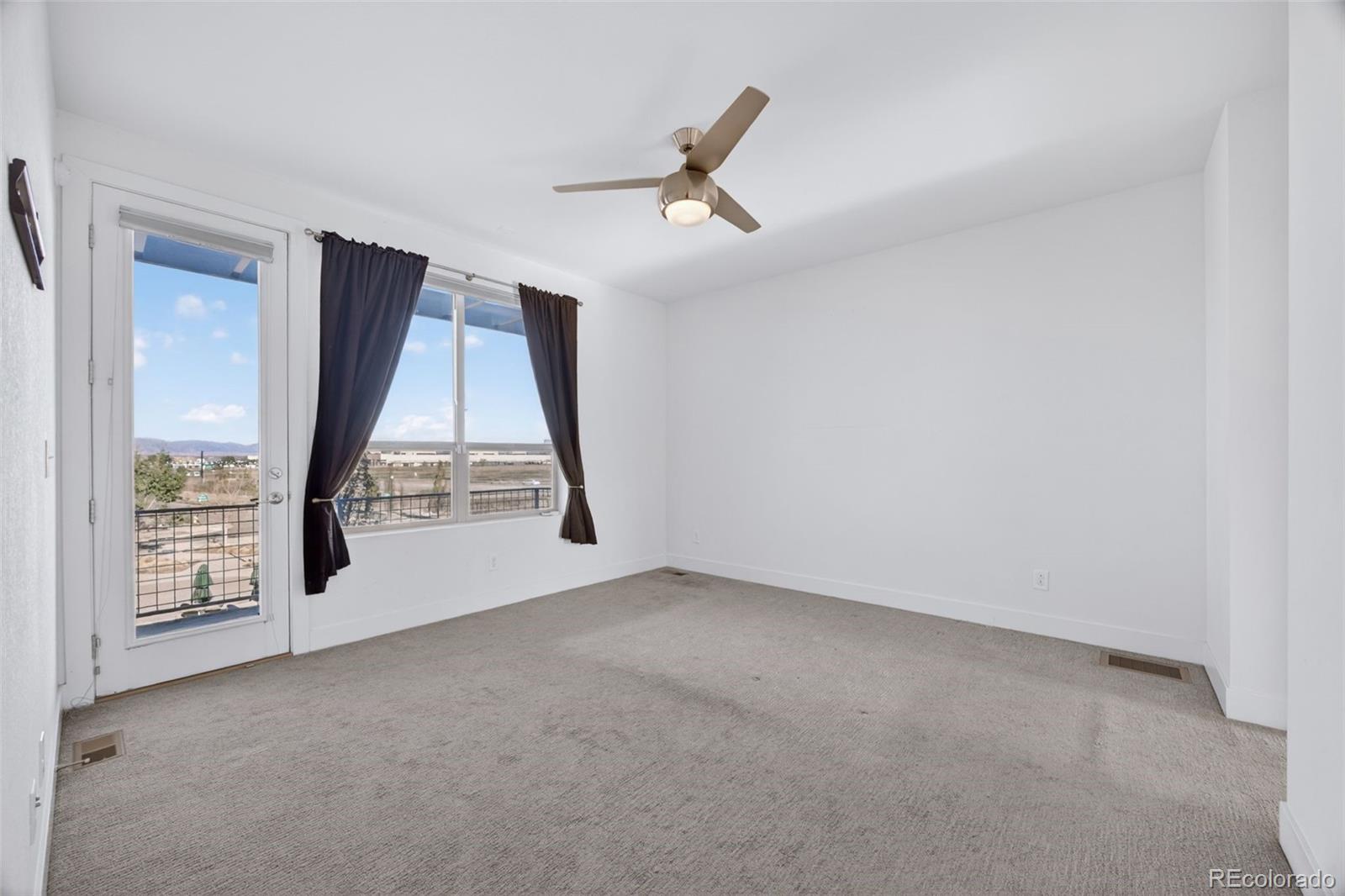 MLS Image #15 for 5540  valentia court,denver, Colorado
