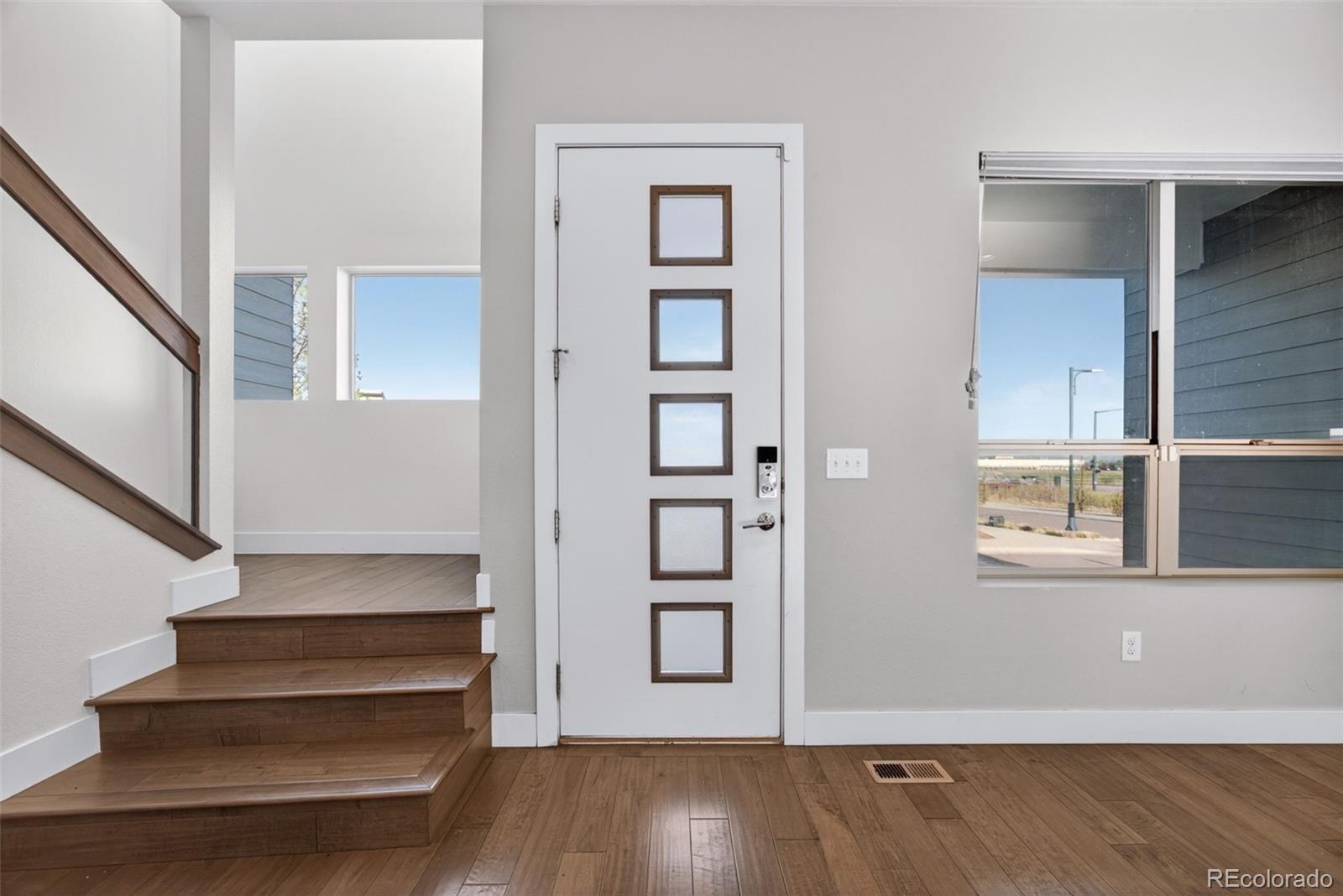 MLS Image #2 for 5540  valentia court,denver, Colorado