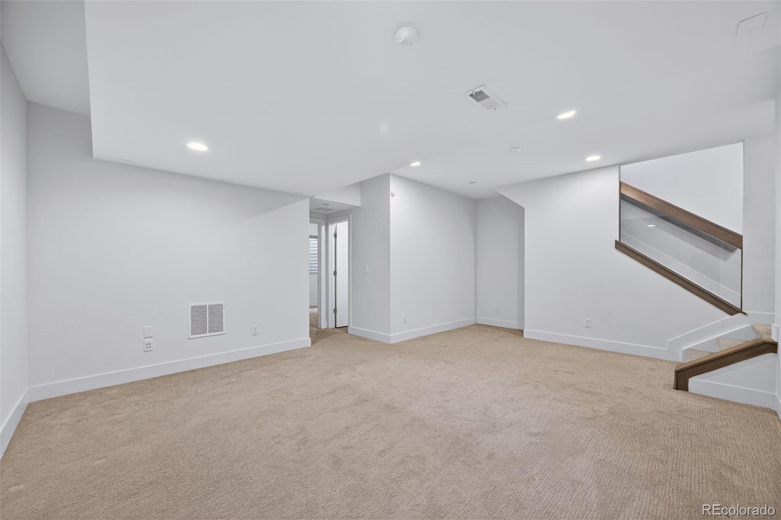 MLS Image #24 for 5540  valentia court,denver, Colorado