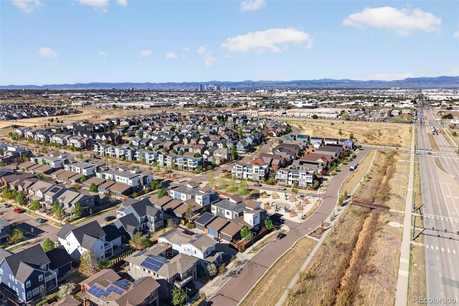 MLS Image #36 for 5540  valentia court,denver, Colorado