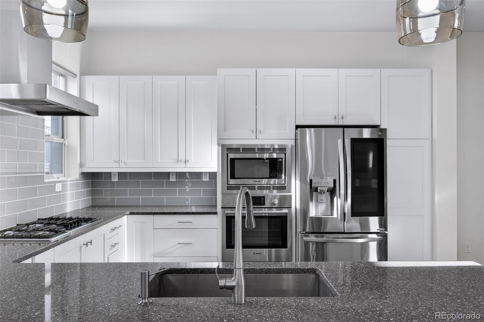 MLS Image #7 for 5540  valentia court,denver, Colorado