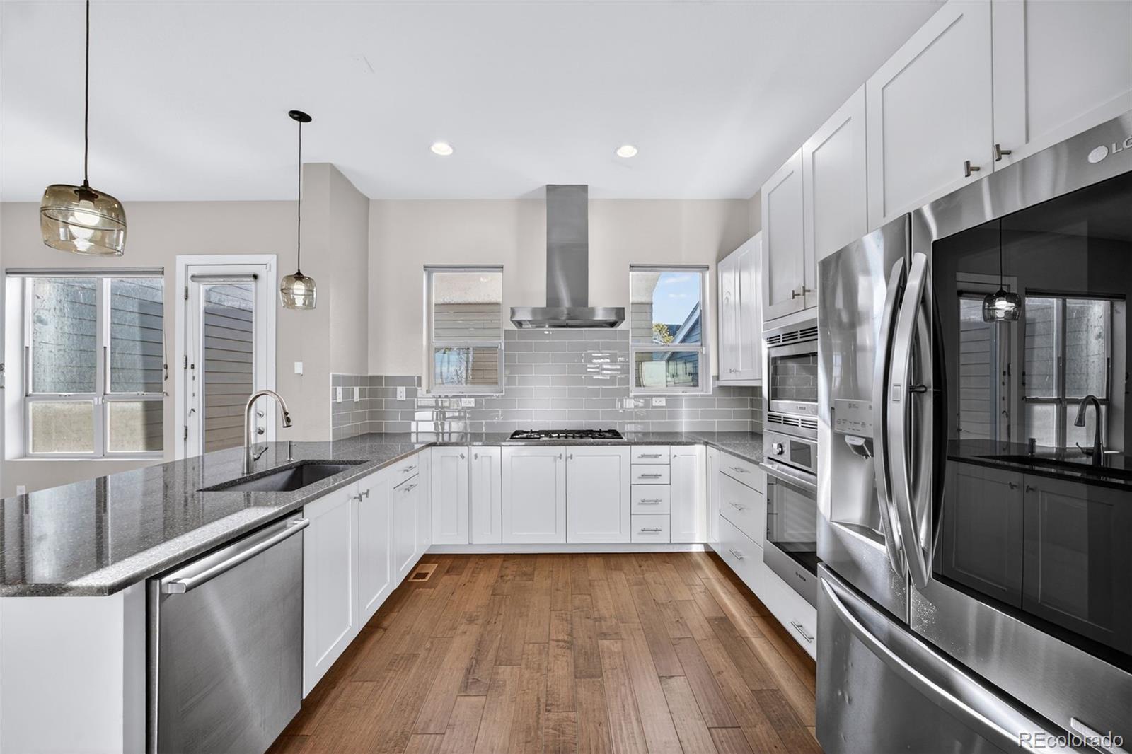 MLS Image #8 for 5540  valentia court,denver, Colorado