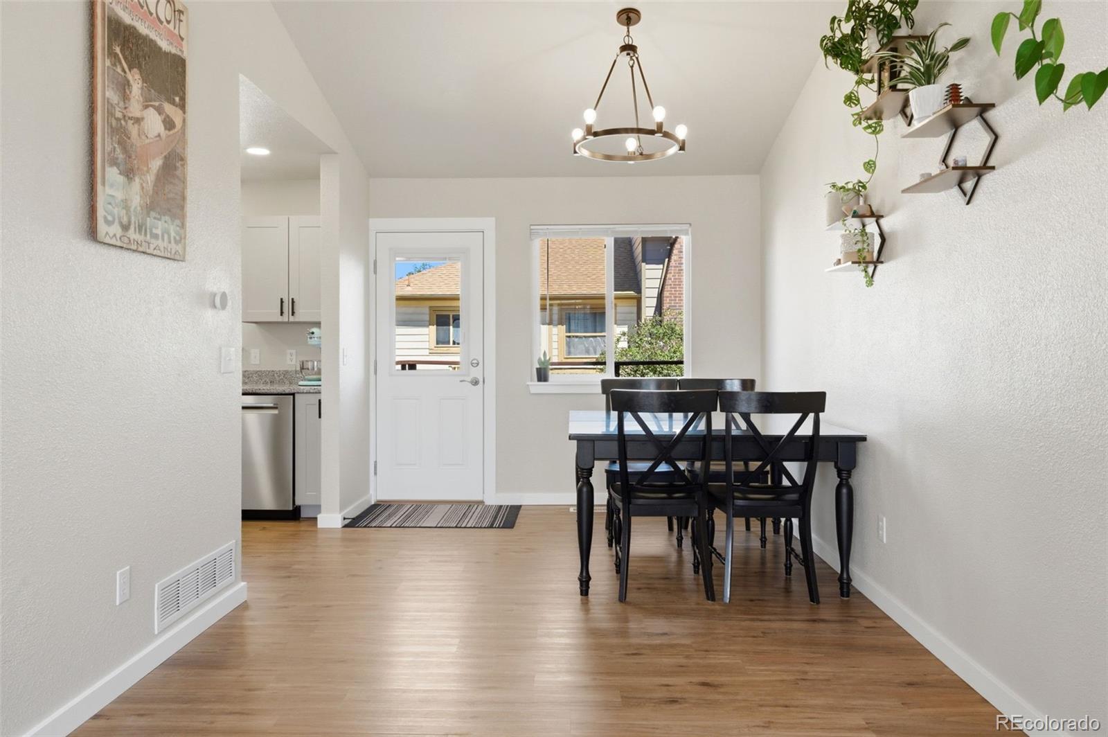 MLS Image #10 for 19083 e 16th avenue,aurora, Colorado