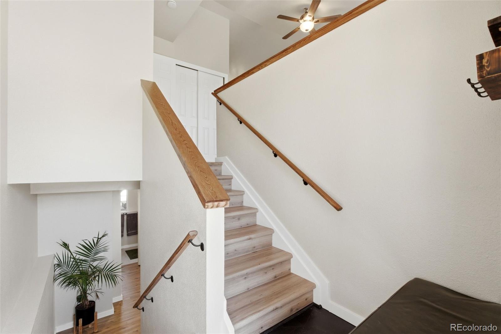MLS Image #14 for 19083 e 16th avenue,aurora, Colorado