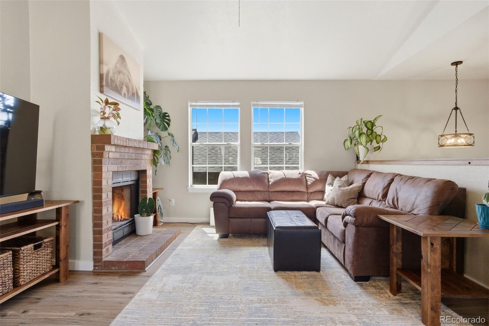 MLS Image #2 for 19083 e 16th avenue,aurora, Colorado