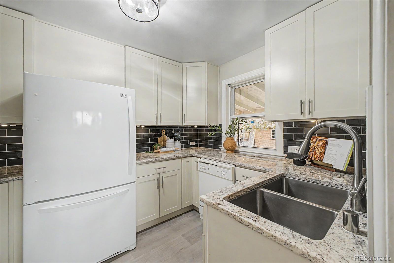 MLS Image #5 for 3030 n raleigh street,denver, Colorado