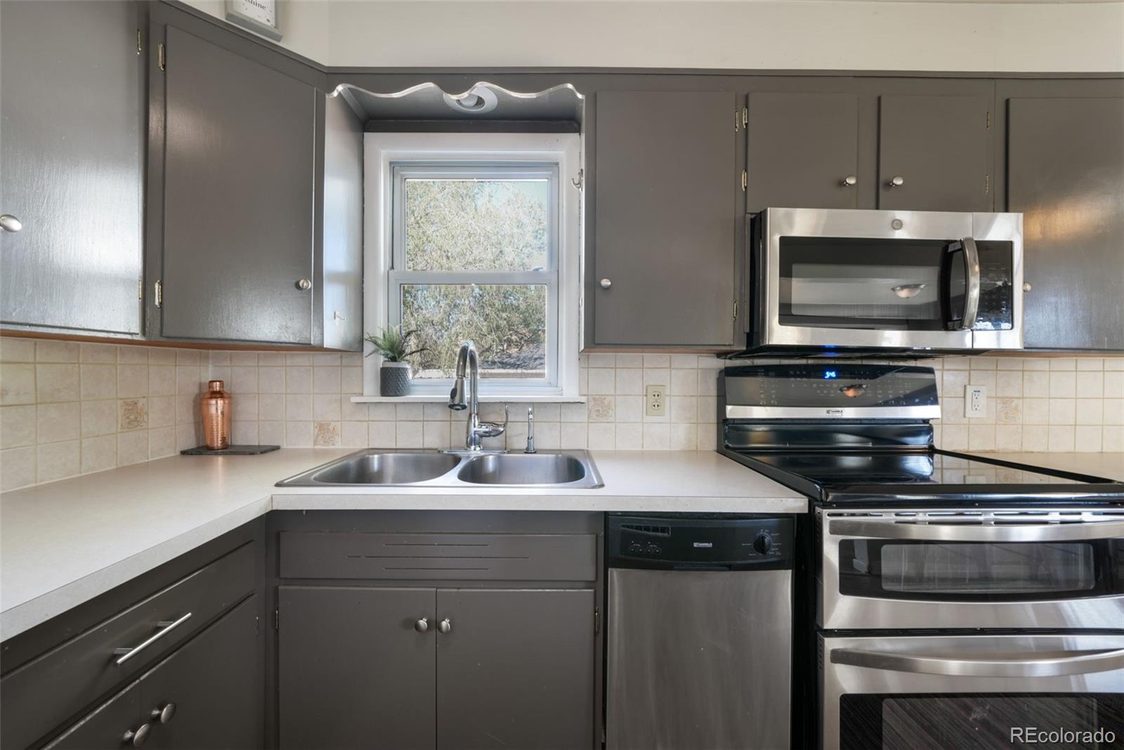 MLS Image #15 for 6303 s prescott street,littleton, Colorado