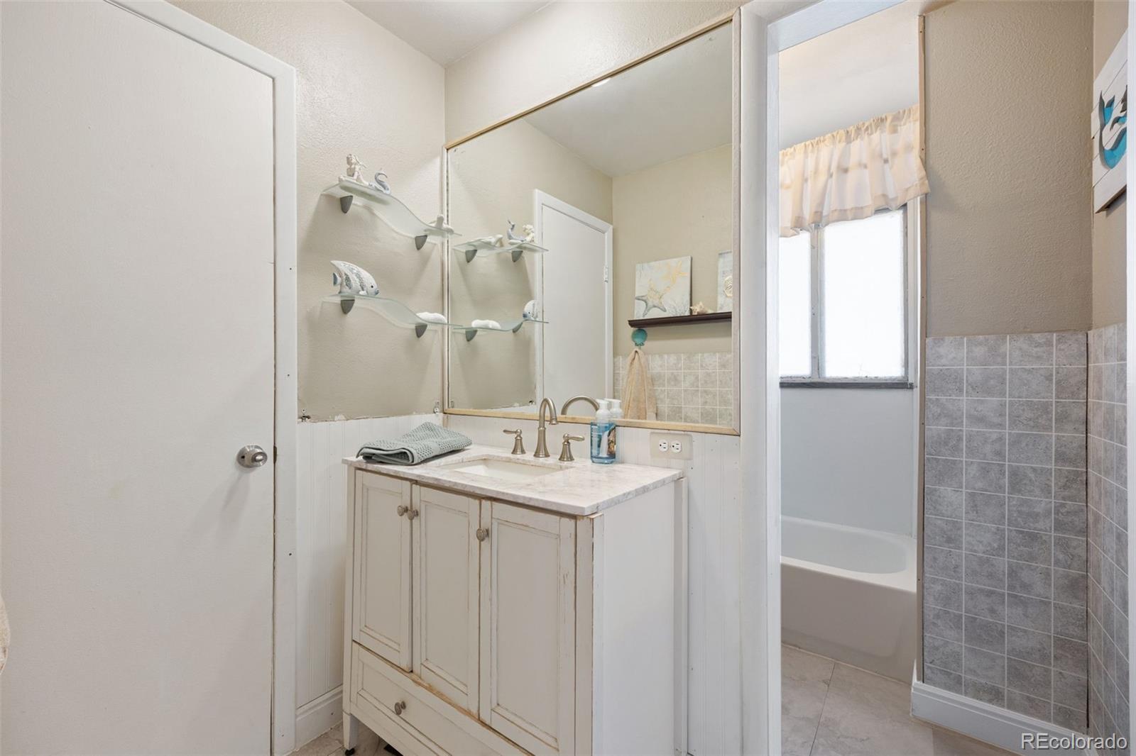 MLS Image #11 for 8671  richard road,denver, Colorado
