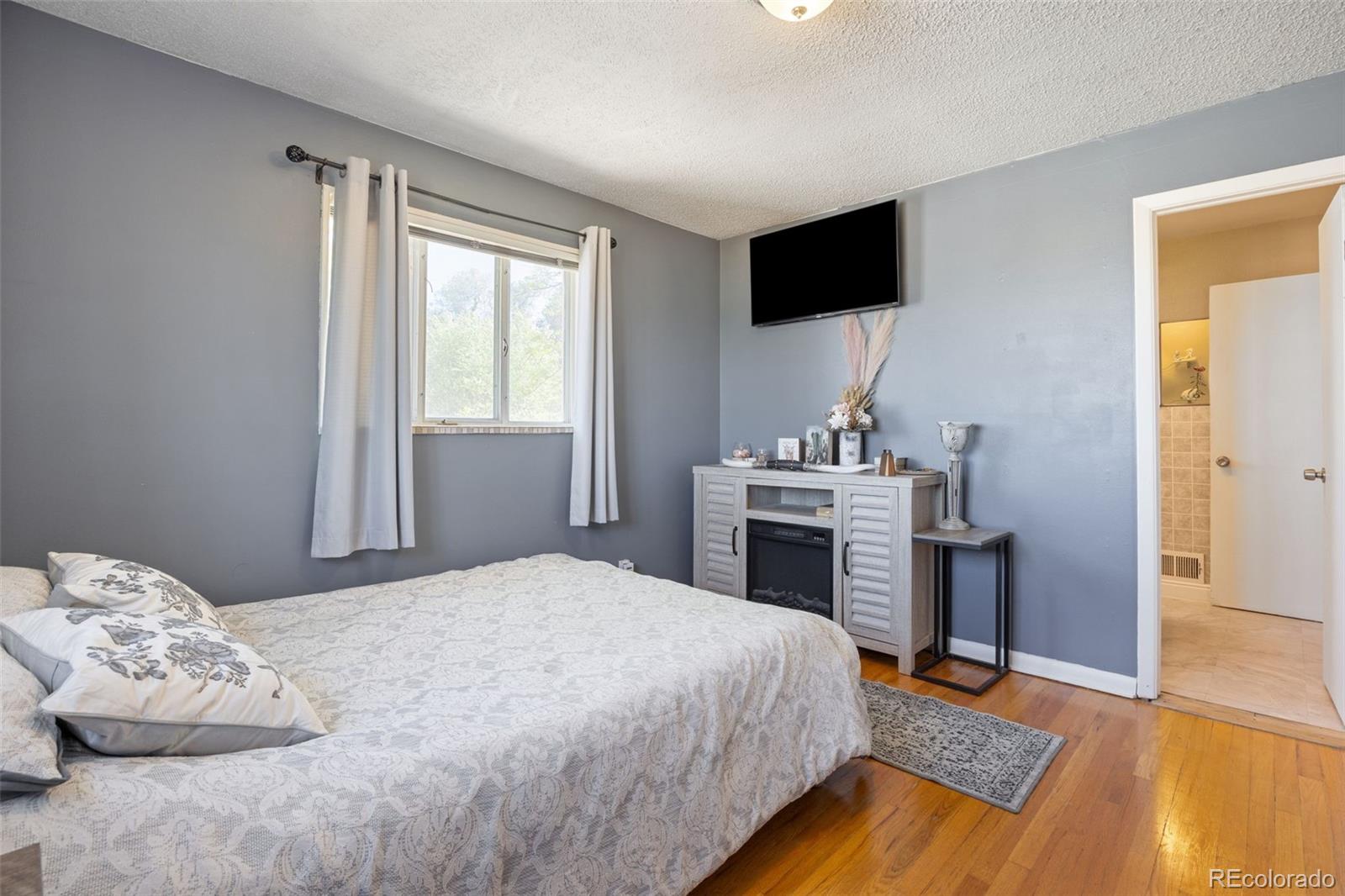 MLS Image #13 for 8671  richard road,denver, Colorado