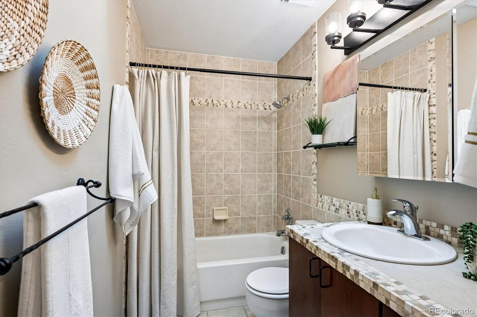 MLS Image #21 for 8510 e nichols avenue,centennial, Colorado
