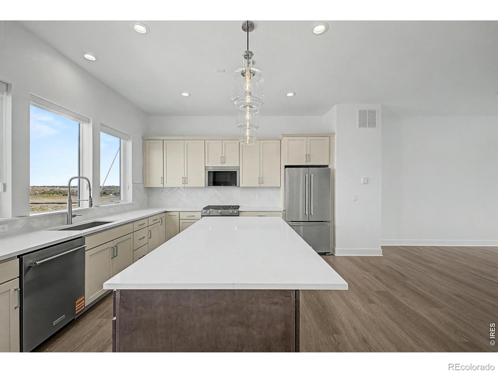 MLS Image #7 for 701  saddle drive,erie, Colorado