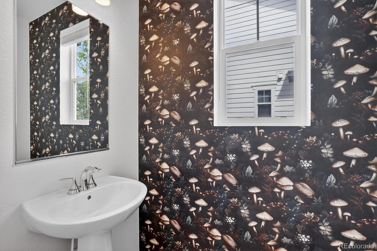 MLS Image #12 for 21233 e 63rd drive,aurora, Colorado