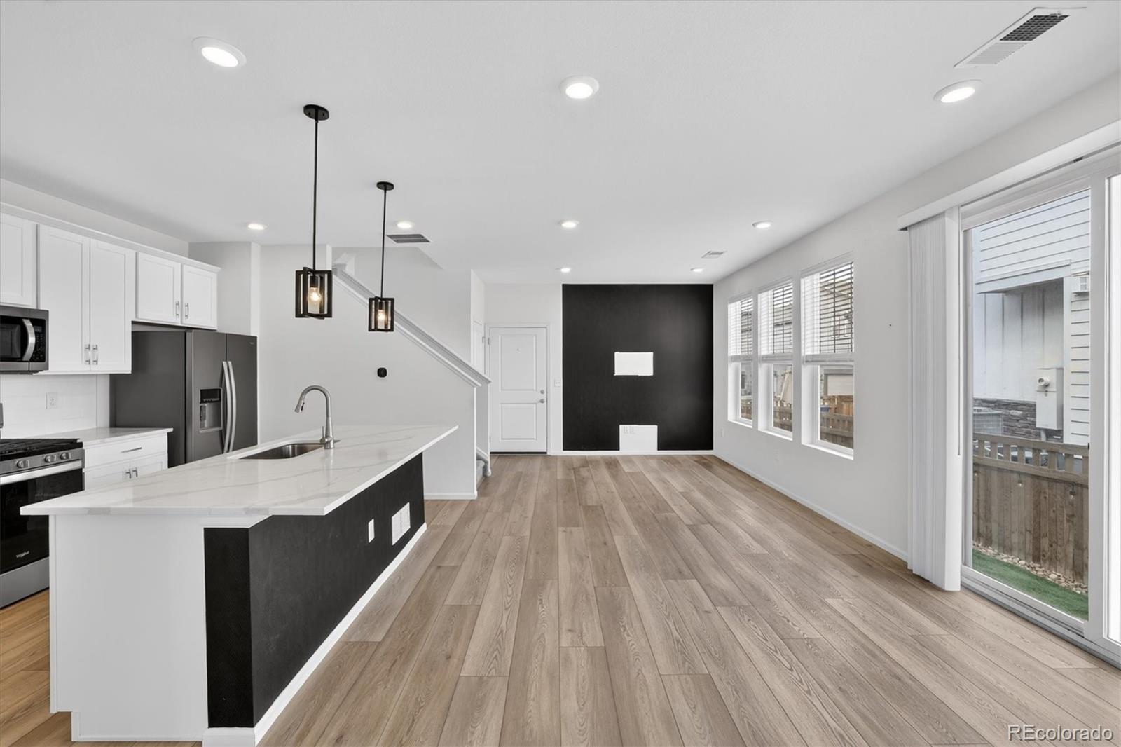 MLS Image #2 for 21233 e 63rd drive,aurora, Colorado