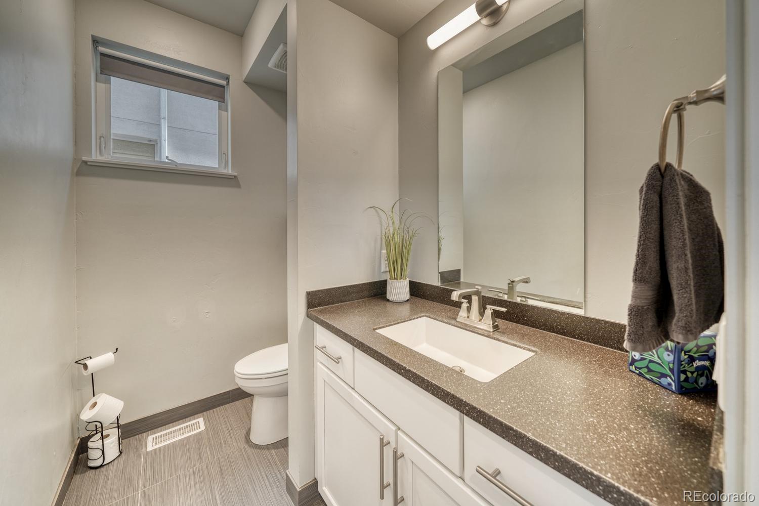 MLS Image #11 for 926 w second street,salida, Colorado