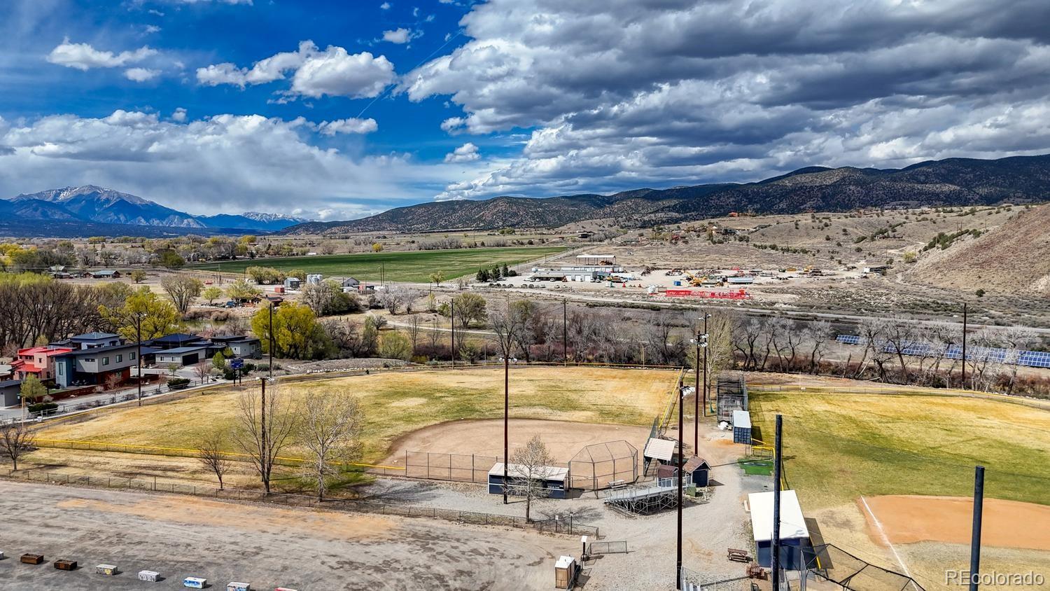 MLS Image #33 for 926 w second street,salida, Colorado