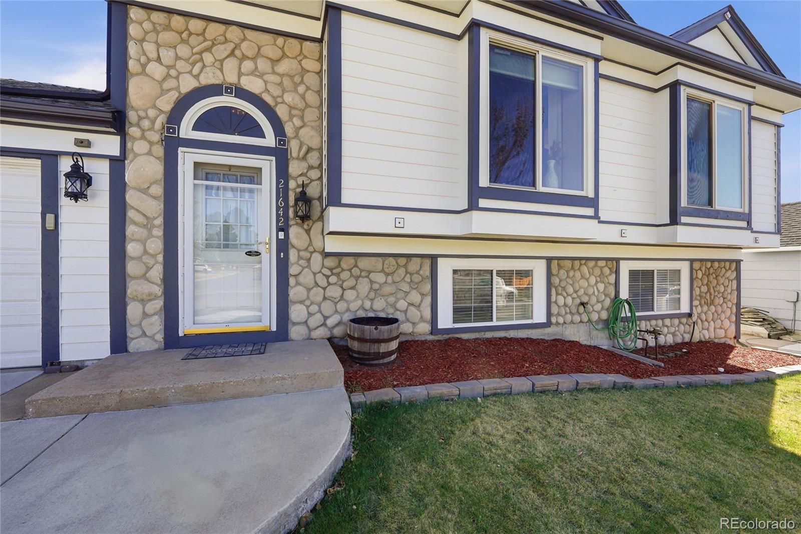 MLS Image #5 for 21642 e alamo place,centennial, Colorado
