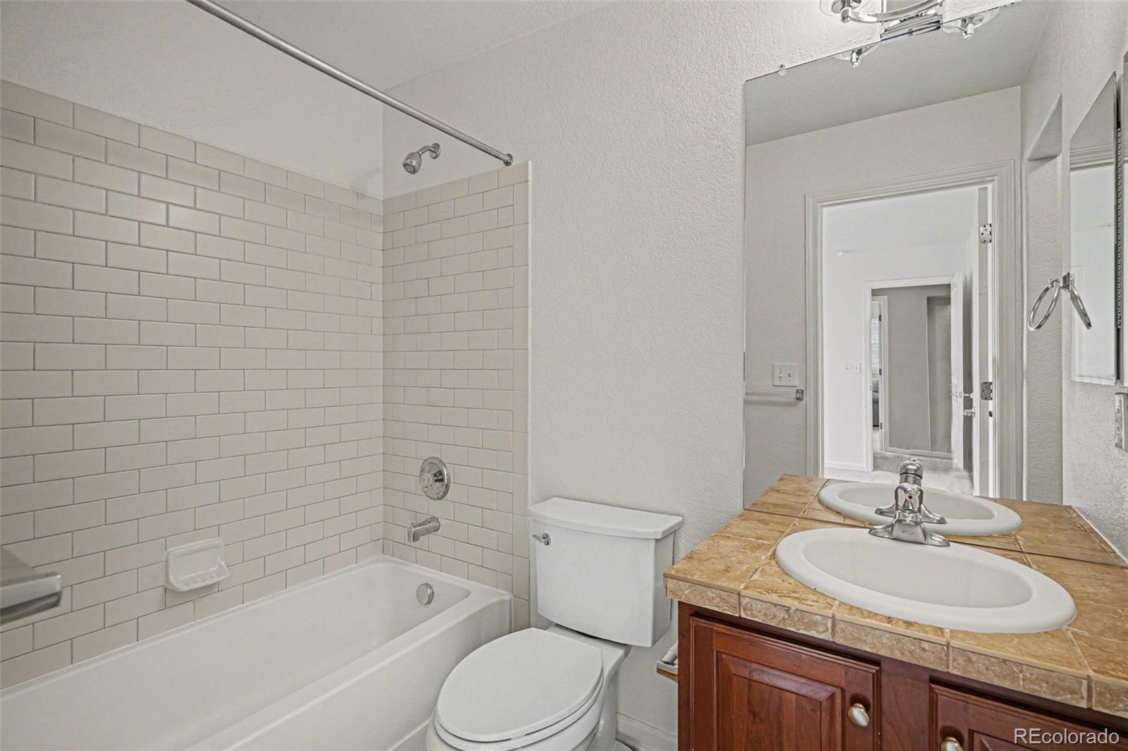 MLS Image #29 for 24871 e ontario drive,aurora, Colorado