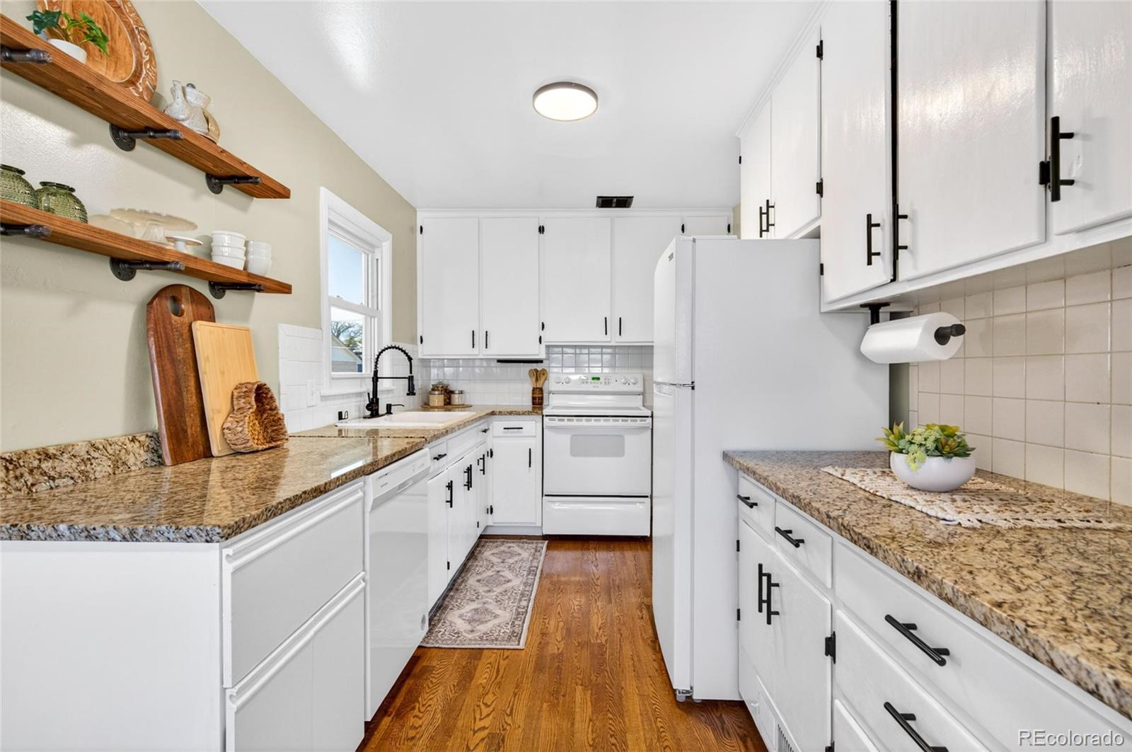 MLS Image #12 for 2518 w 8th street,greeley, Colorado