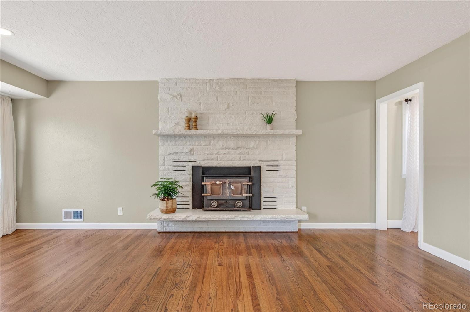 MLS Image #4 for 2518 w 8th street,greeley, Colorado