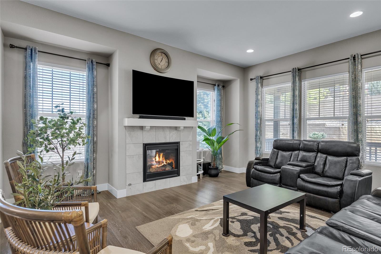 MLS Image #11 for 7930 s flat rock way,aurora, Colorado