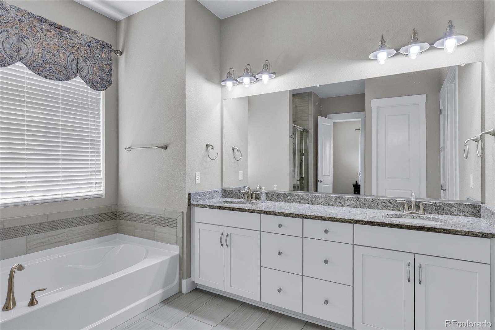 MLS Image #28 for 7930 s flat rock way,aurora, Colorado