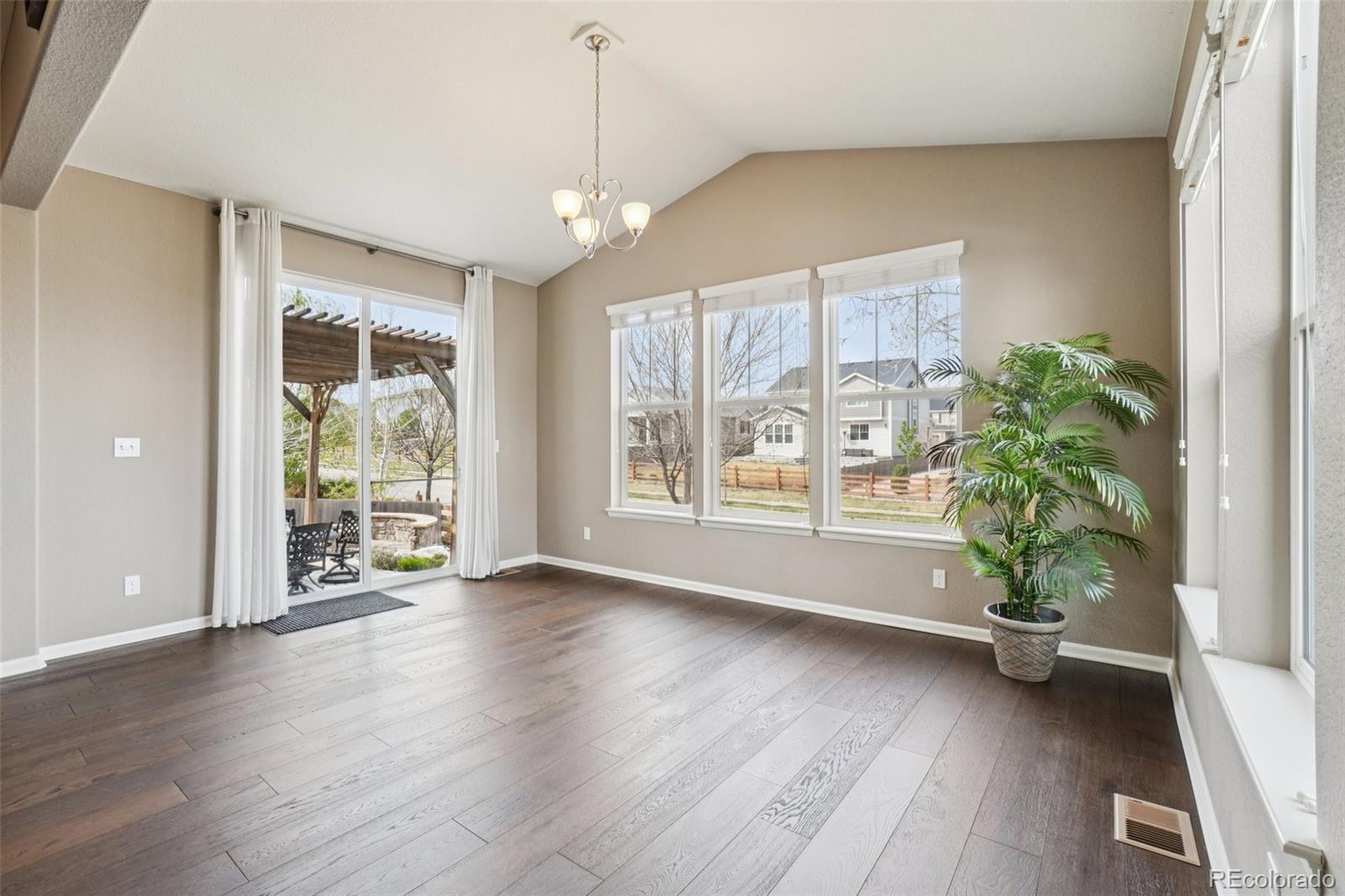 MLS Image #11 for 10989  pitkin street,commerce city, Colorado