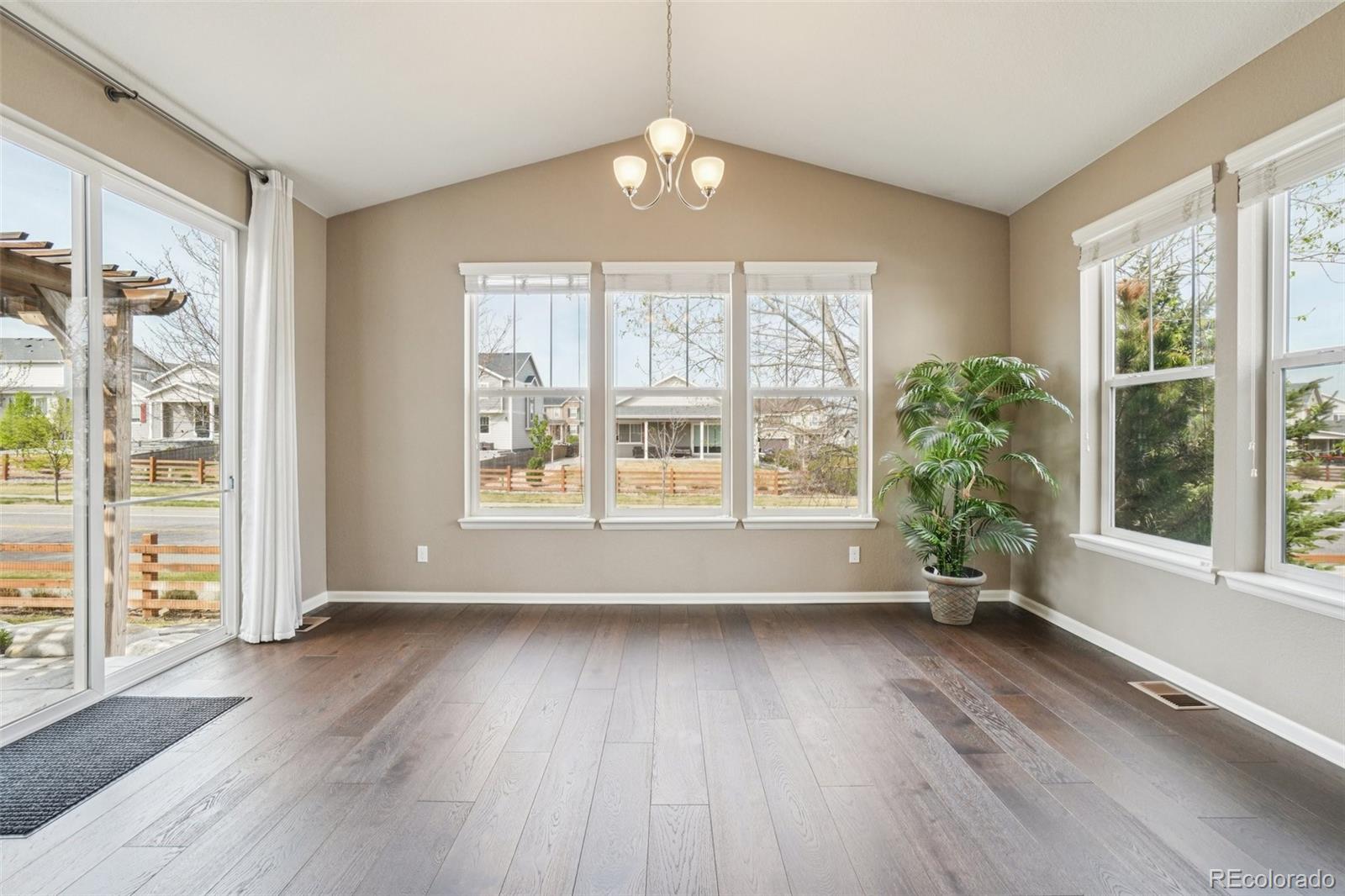 MLS Image #5 for 10989  pitkin street,commerce city, Colorado