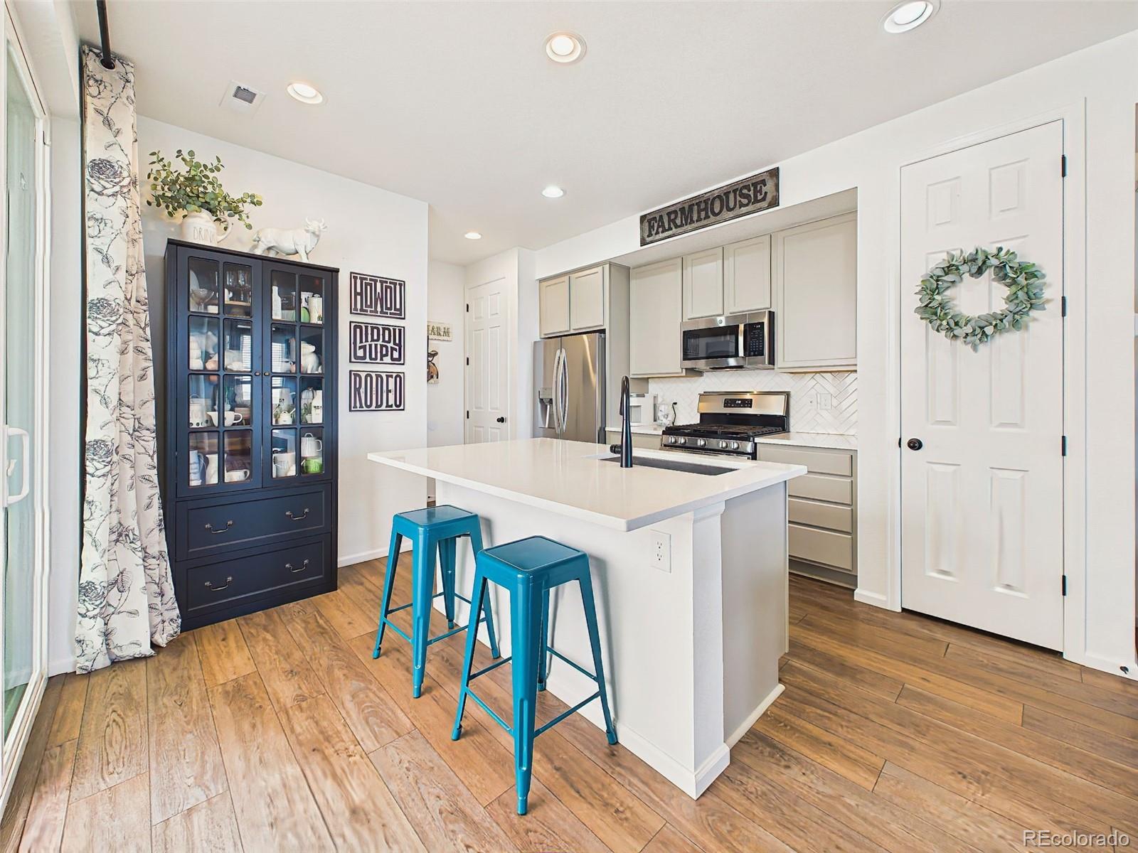 MLS Image #14 for 5047  baseline view,colorado springs, Colorado