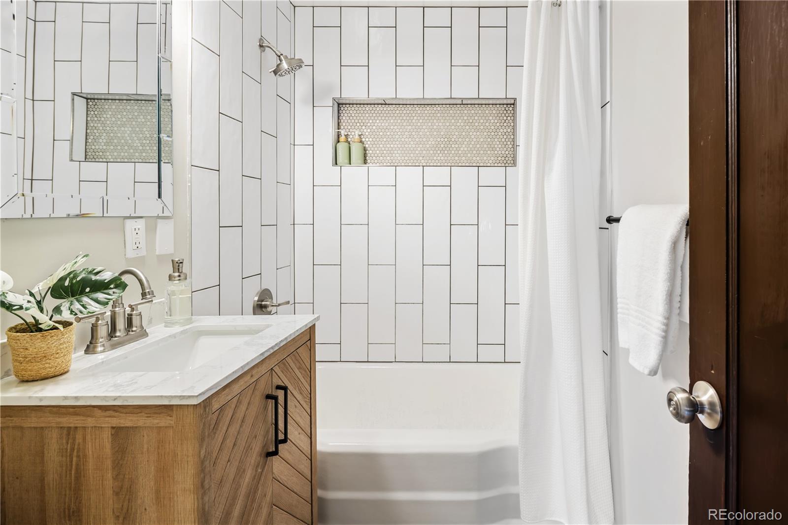 MLS Image #11 for 1351 s patton court,denver, Colorado