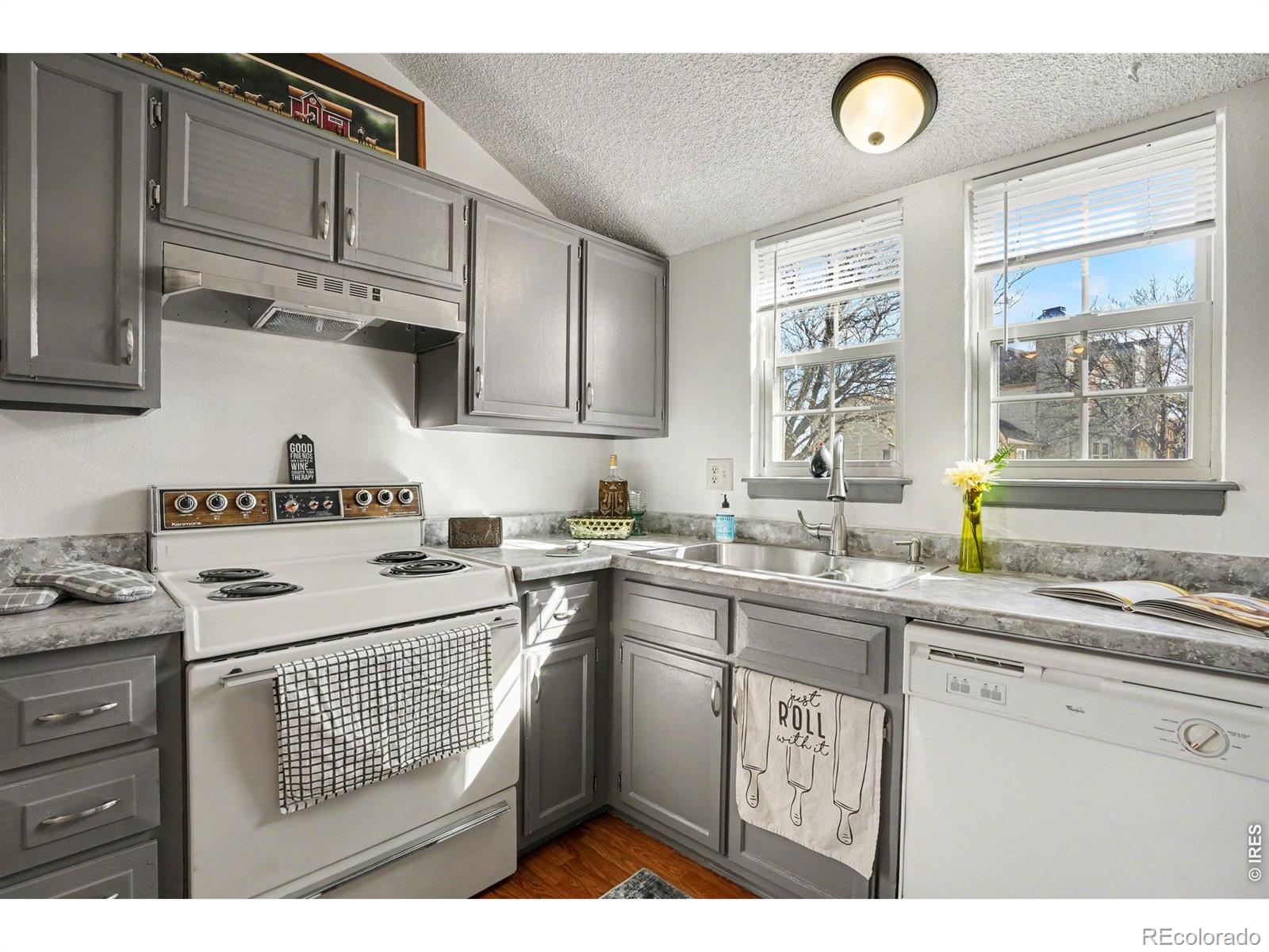 MLS Image #5 for 6745  mountain top lane,colorado springs, Colorado