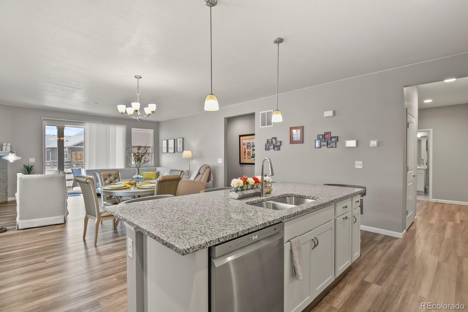 MLS Image #5 for 15584  spruce circle,thornton, Colorado