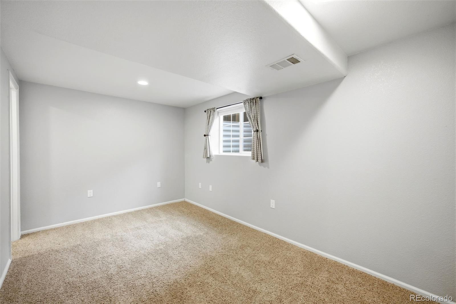 MLS Image #11 for 6437 s dover street,littleton, Colorado