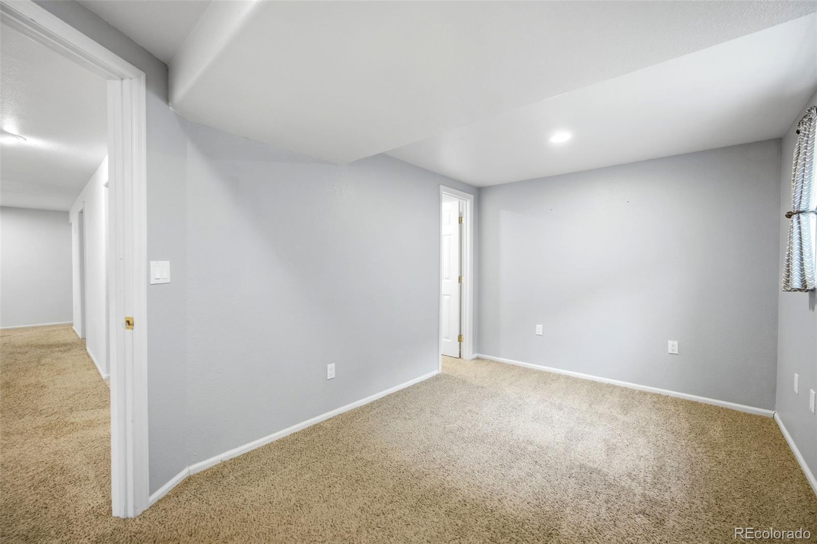 MLS Image #12 for 6437 s dover street,littleton, Colorado