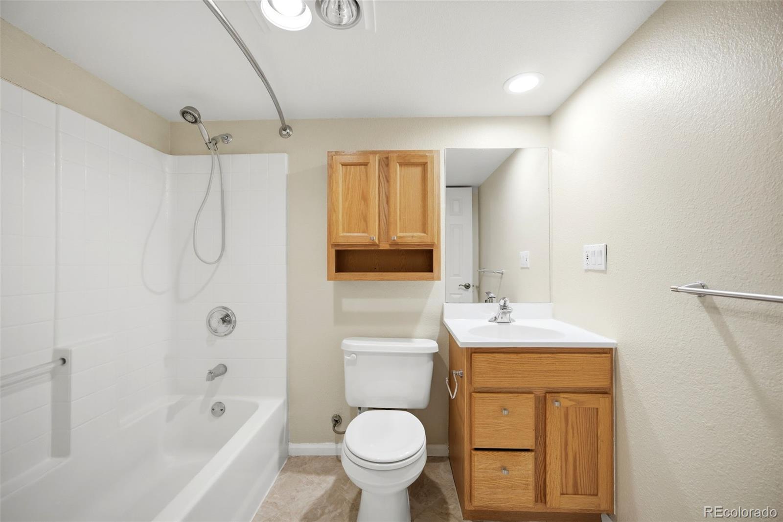 MLS Image #15 for 6437 s dover street,littleton, Colorado