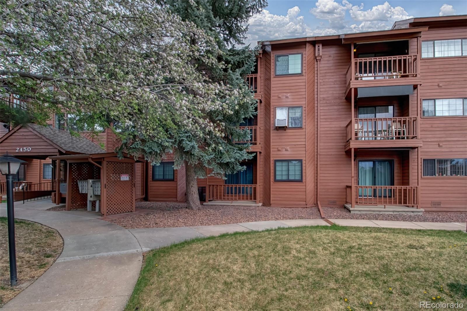 MLS Image #29 for 2450  palmer park boulevard,colorado springs, Colorado