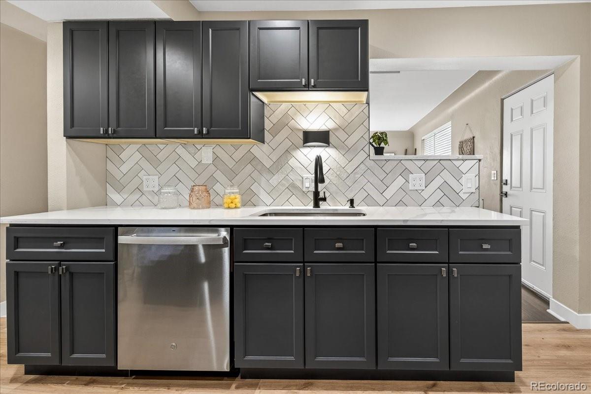 MLS Image #5 for 4515 w 1st avenue,denver, Colorado