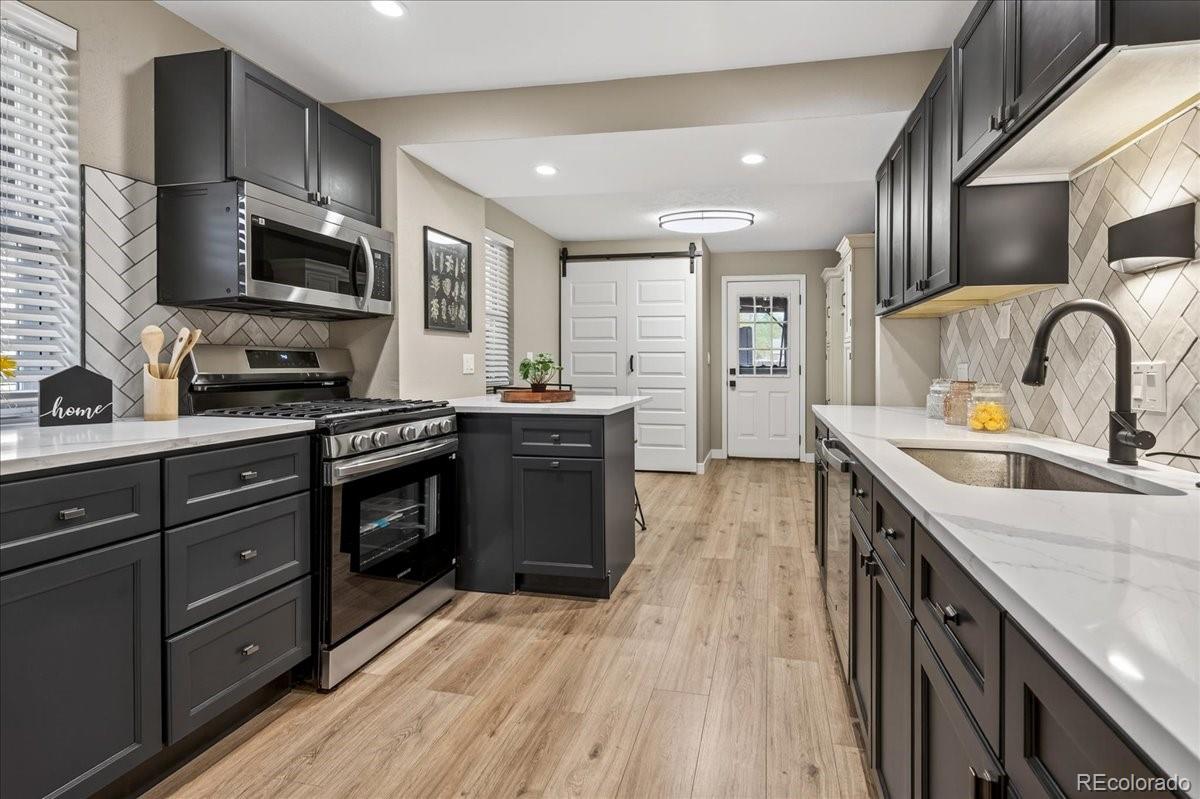 MLS Image #8 for 4515 w 1st avenue,denver, Colorado