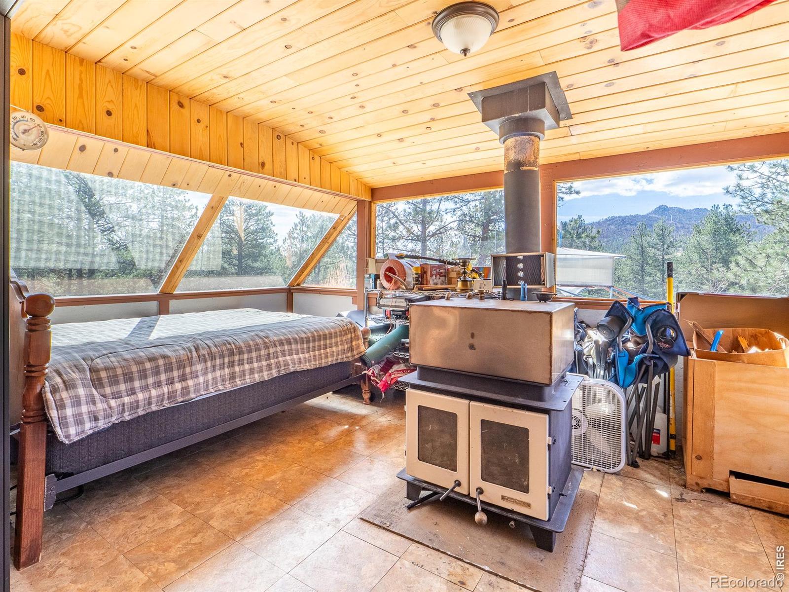 MLS Image #14 for 263  badger court,drake, Colorado