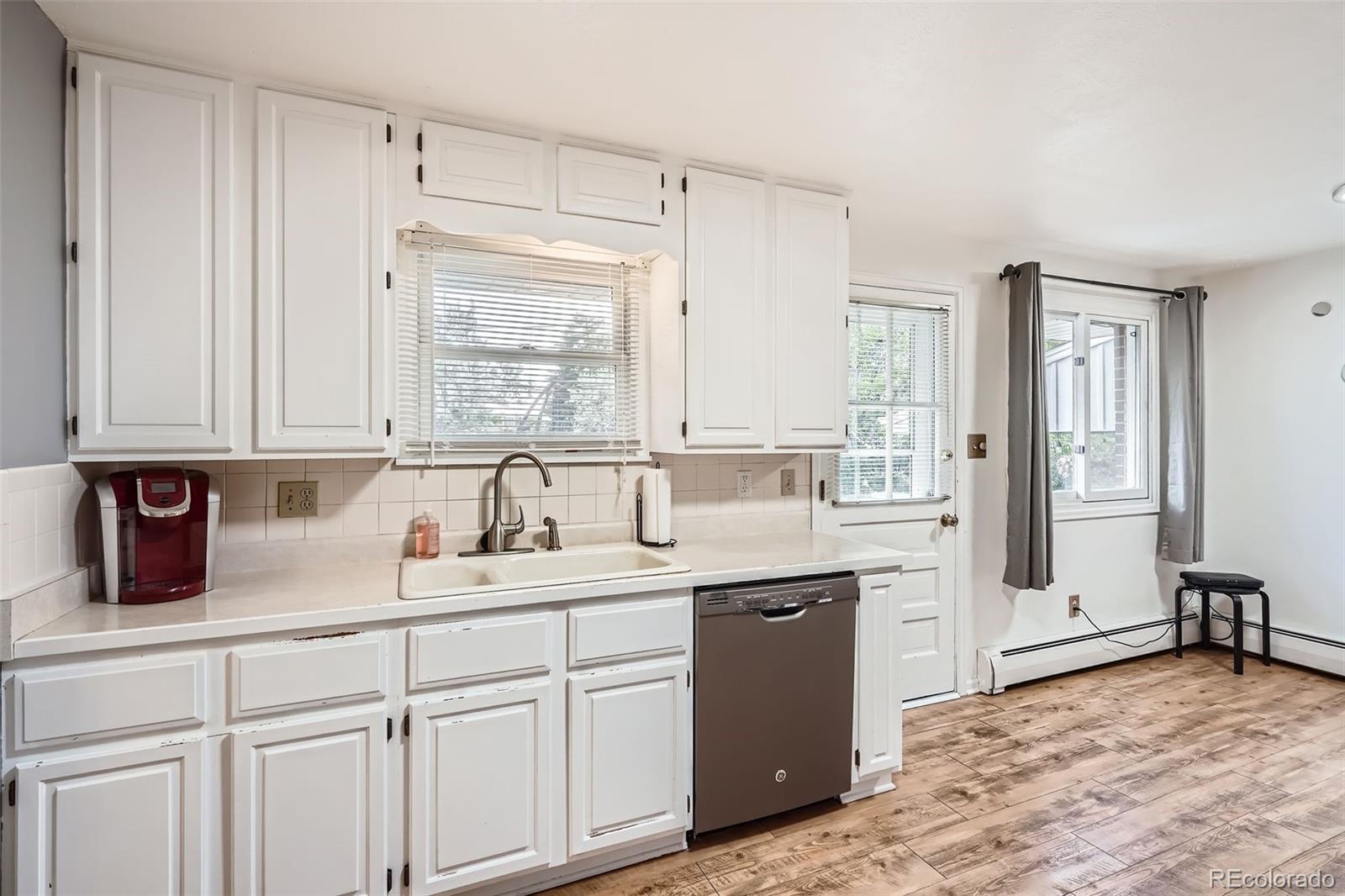 MLS Image #4 for 11290 w 77th drive,arvada, Colorado