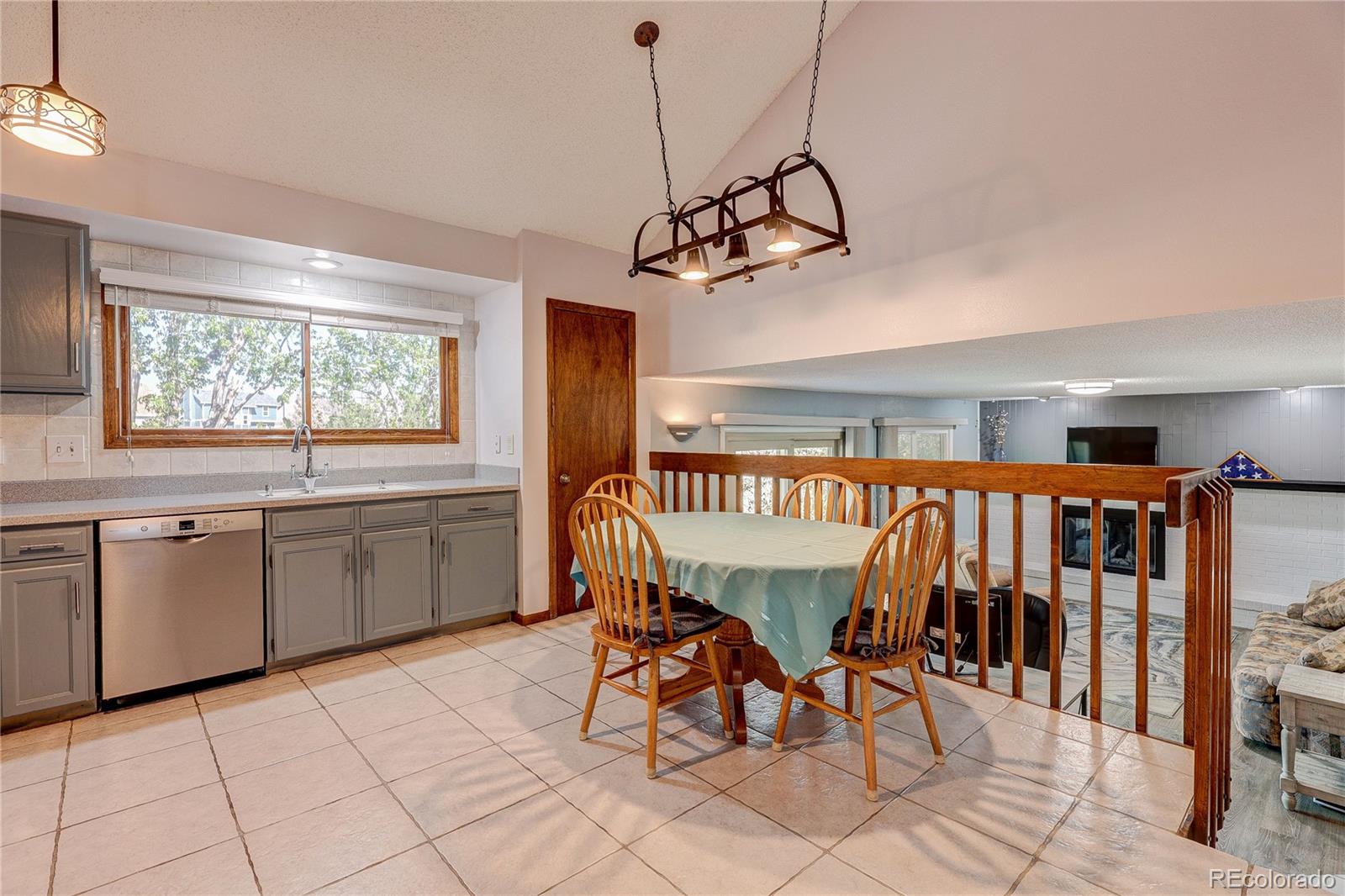 MLS Image #10 for 5723 s killarney way,centennial, Colorado