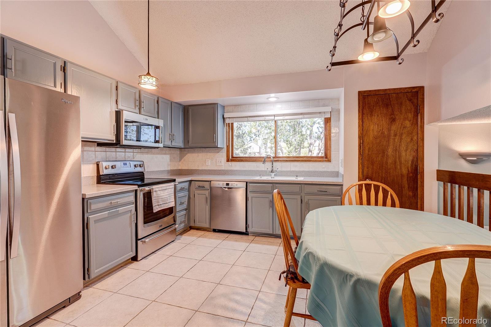 MLS Image #11 for 5723 s killarney way,centennial, Colorado