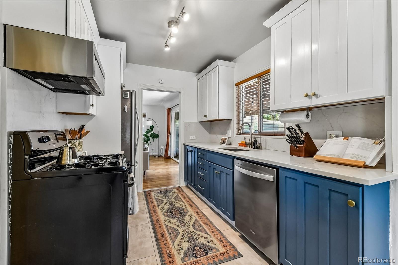 MLS Image #14 for 1825 s adams street,denver, Colorado