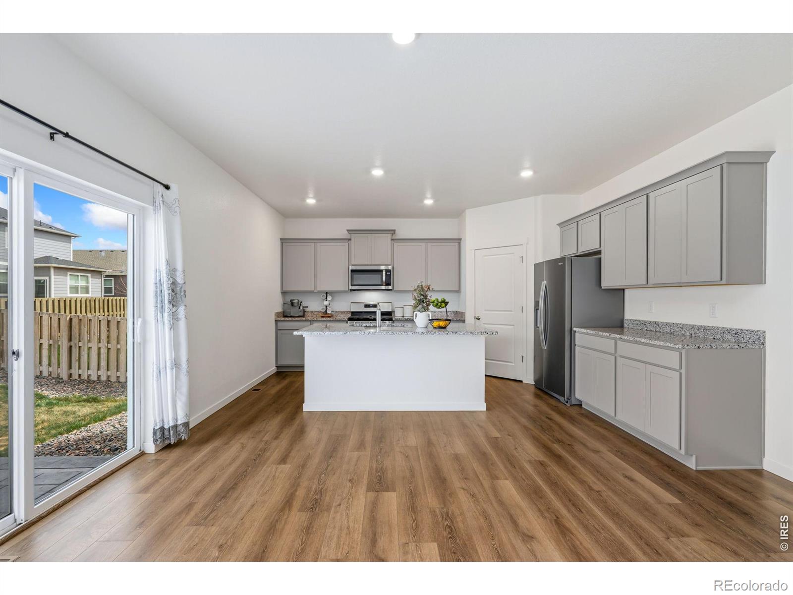 MLS Image #7 for 928  london way,severance, Colorado
