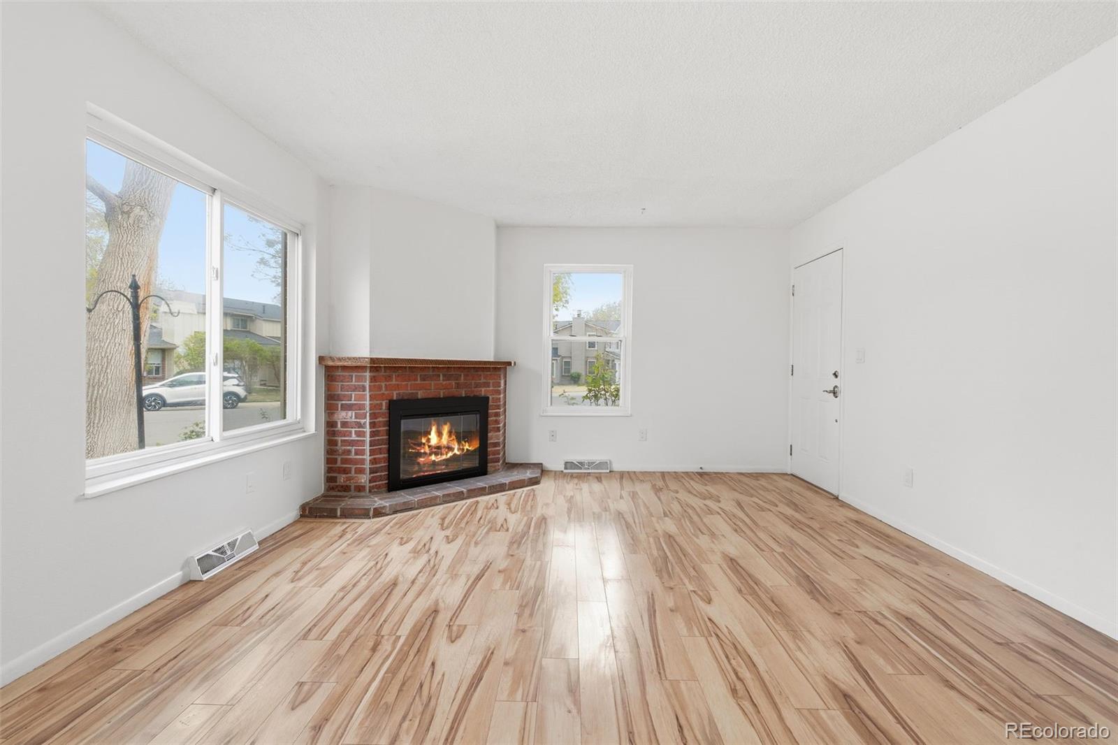 MLS Image #4 for 1719 s lee street,lakewood, Colorado