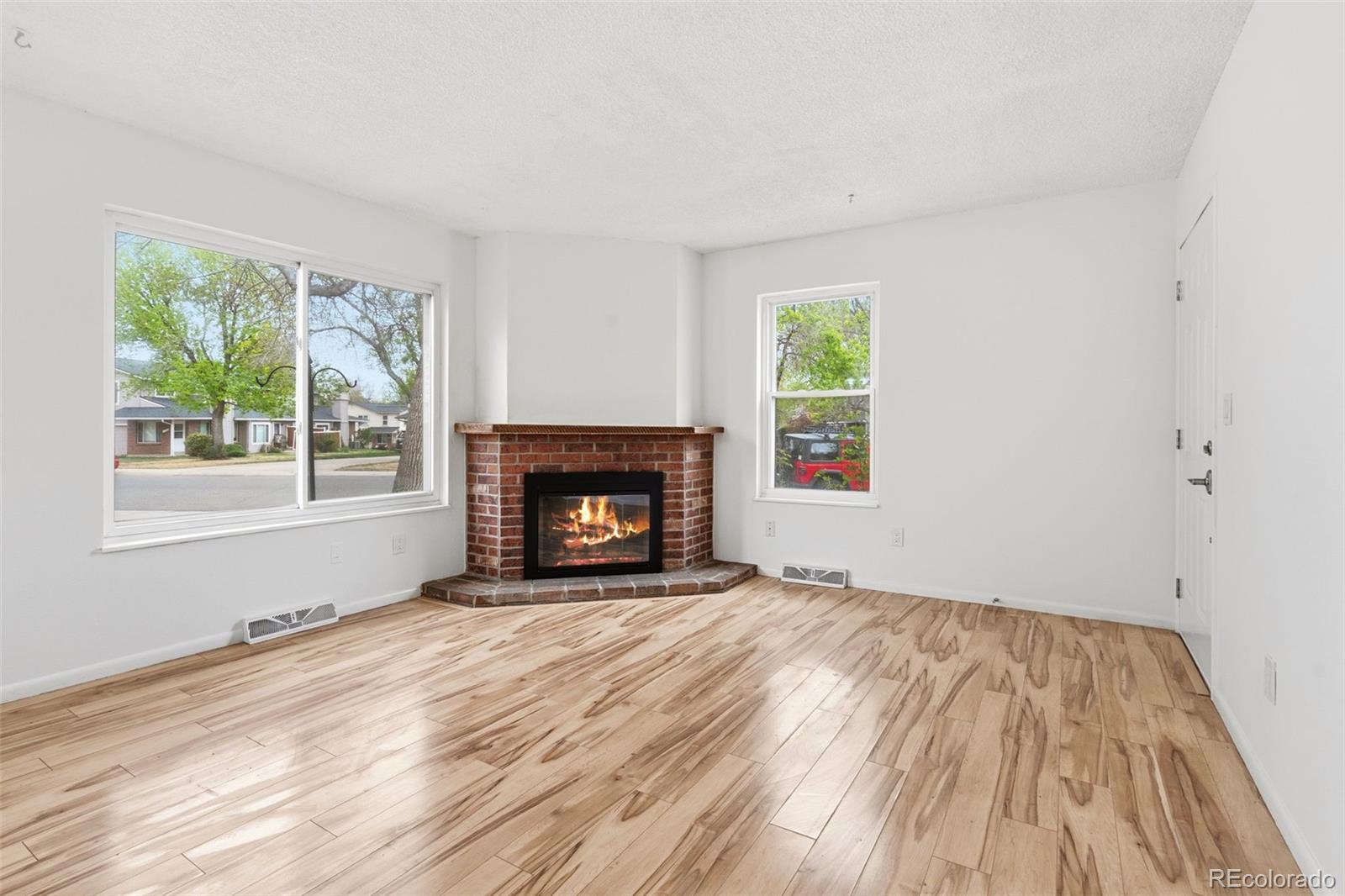 MLS Image #5 for 1719 s lee street,lakewood, Colorado