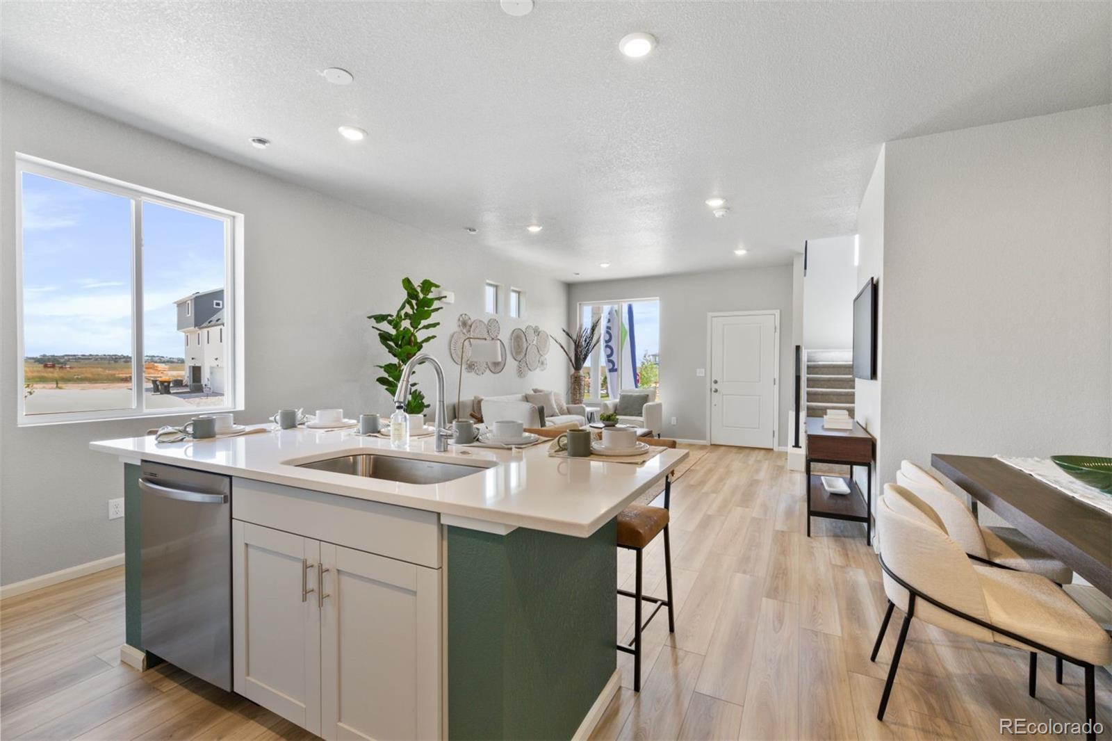 MLS Image #3 for 4616 n sicily street,aurora, Colorado
