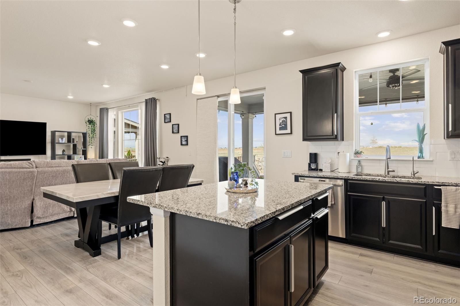 MLS Image #15 for 322 n patsburg street,aurora, Colorado