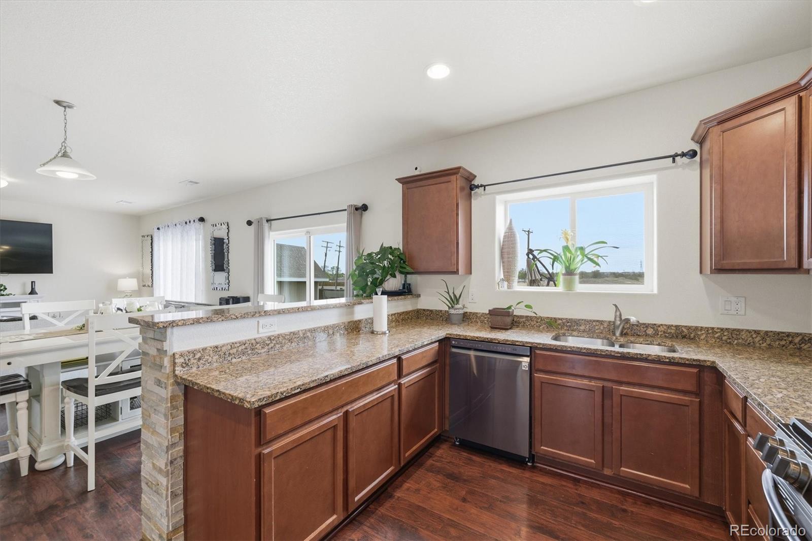 MLS Image #3 for 9598  dahlia lane ,thornton, Colorado
