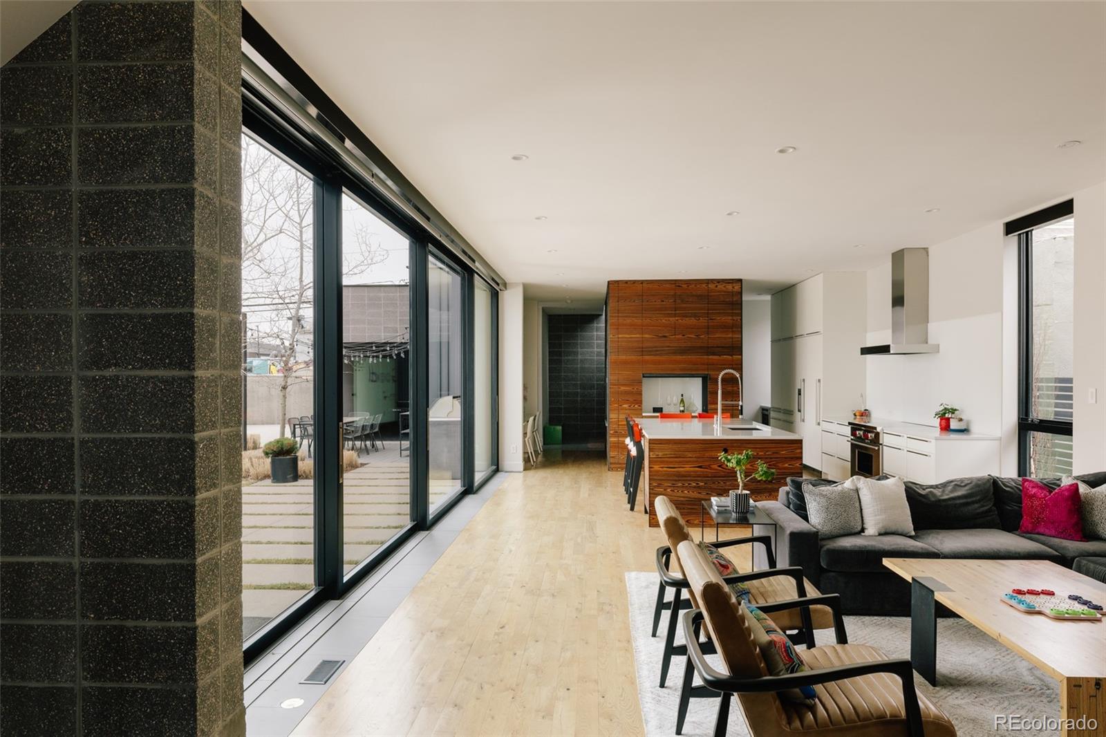 MLS Image #11 for 3011  lawrence street,denver, Colorado
