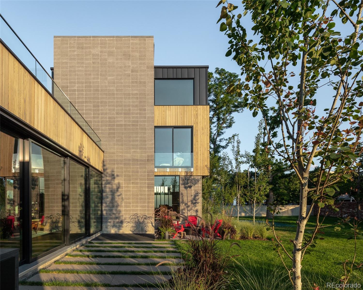 MLS Image #4 for 3011  lawrence street,denver, Colorado